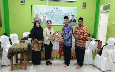 MTs Terpadu Berkah Palangka Raya Ikuti Akreditasi Perpustakaan di MTsN 2 Palangka Raya Tahun 2025