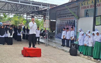 MTS TERPADU BERKAH GELAR UPACARA BENDERA MENGAWALI SEMESTER GENAP TAHUN AJARAN 2025/2026