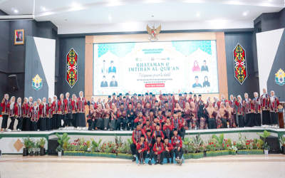 Kepala Kemenag Kota Palangka Raya Lepas 72 Murid Kelas IX MTs Terpadu Berkah, Apresiasi Program Tahfiz dan Prestasi Madrasah
