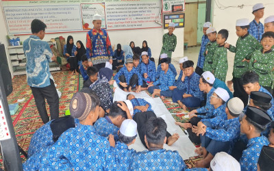 Bekali Siswa Kelas IX Hadapi Ujian PPI, MTs Terpadu Berkah Gelar Pelatihan Fardhu Kifayah