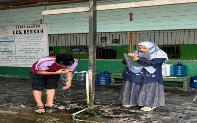 Tumbuhkan Kedisiplinan Ibadah Sejak Dini, Siswa Kelas IX MTs Terpadu Berkah Gelar Ujian Praktik Wudhu