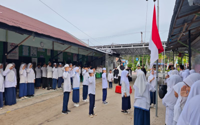 Semangat Kepahlawanan Tumbuh di Madrasah: MTs Terpadu Berkah Gelar Upacara Hari Pahlawan