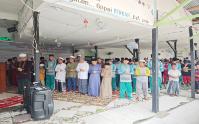 Mengawali Bulan dengan Ketundukan: Salat Jumat Perdana Bulan Agustus Bersama Siswa MTs Terpadu Berkah Palangka Raya