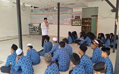 MTs Terpadu Berkah Gelar Ujian Praktik Penyembelihan Hewan Kelas IX untuk Membentuk Keterampilan dan Nilai Ibadah
